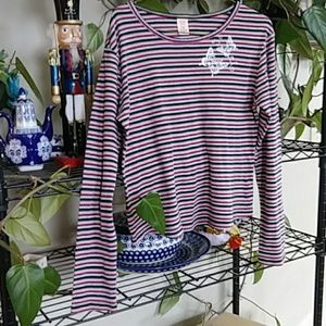 Women's knit pullover, long sleeved tee